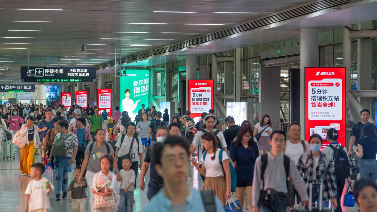 STAKE中国官方网站科技深圳北站吸睛.jpeg